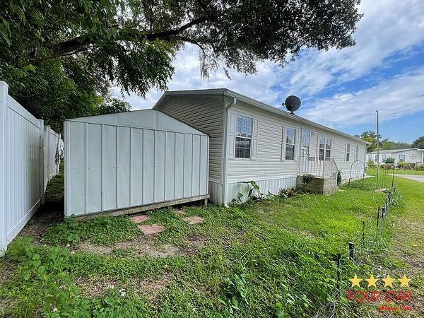 105 Hillsborough Dr, Sorrento FL 32776