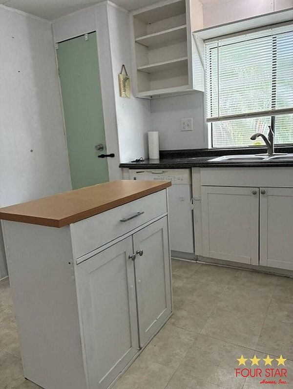 122 Congress St, Vero Beach FL 32966