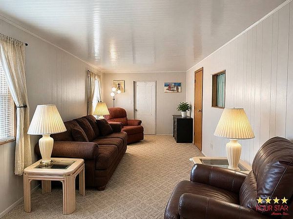 203 Irwin Dr, Tavares FL 32778