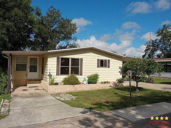 381 Greenhedge Dr, Orange City FL 32763