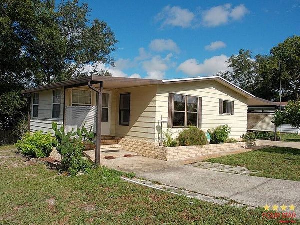 381 Greenhedge Dr, Orange City FL 32763