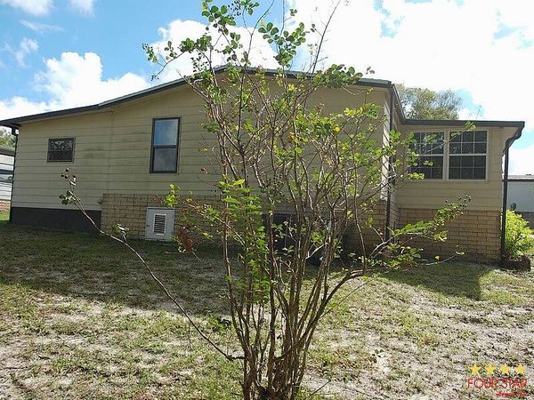381 Greenhedge Dr, Orange City FL 32763