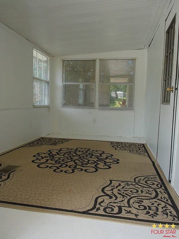 381 Greenhedge Dr, Orange City FL 32763