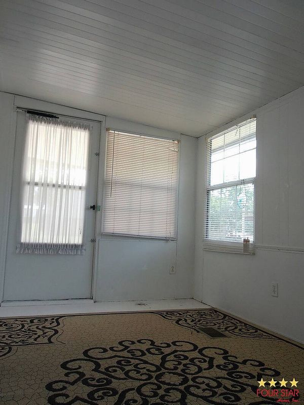 381 Greenhedge Dr, Orange City FL 32763