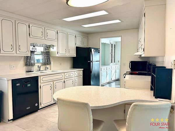 25832 Hacienda Dr, Leesburg FL 34748