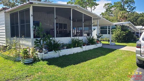 3 Trotter Ct, Daytona Beach FL 32119