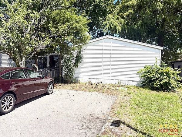 15 Palm Castle Dr, Port Orange FL 32127