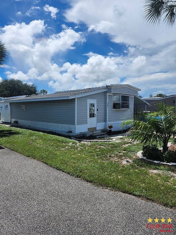 4652 Bluejay Ln, Melbourne FL 32935