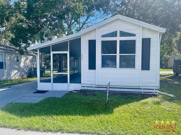 905 Savanna Dr, Kissimmee FL 34746