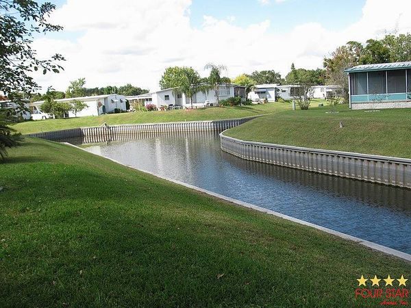 2011 Cayuga Dr, Orlando FL 32839
