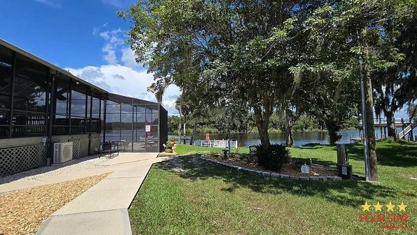 213 Sher Ln, DeBary FL 32173