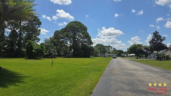 213 Sher Ln, DeBary FL 32173