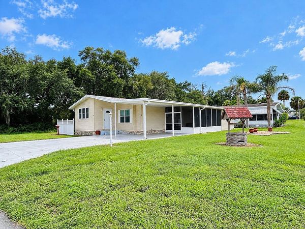 2 Conquistador St, Leesburg FL 34748