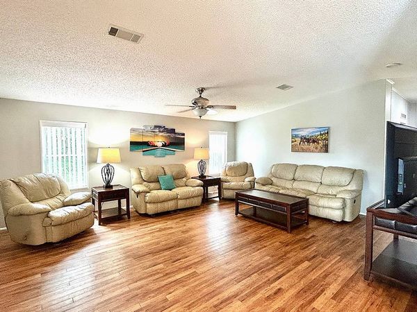 2 Conquistador St, Leesburg FL 34748