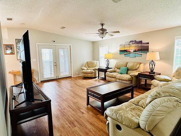 2 Conquistador St, Leesburg FL 34748