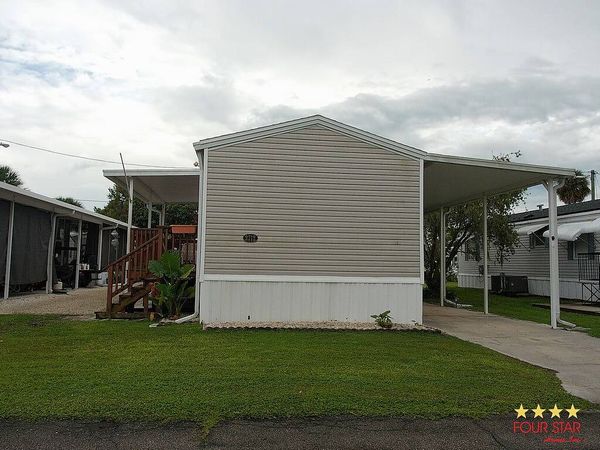 2712 Lazy Day Ln, DeLand FL 32720