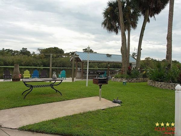 2712 Lazy Day Ln, DeLand FL 32720