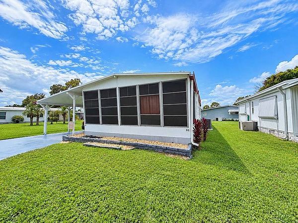 60 Regency Dr, Port Orange FL 32129