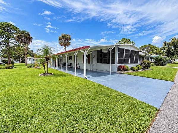60 Regency Dr, Port Orange FL 32129