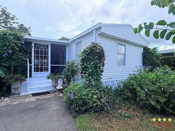 528 Sandy Palm Dr, Port Orange FL 32127