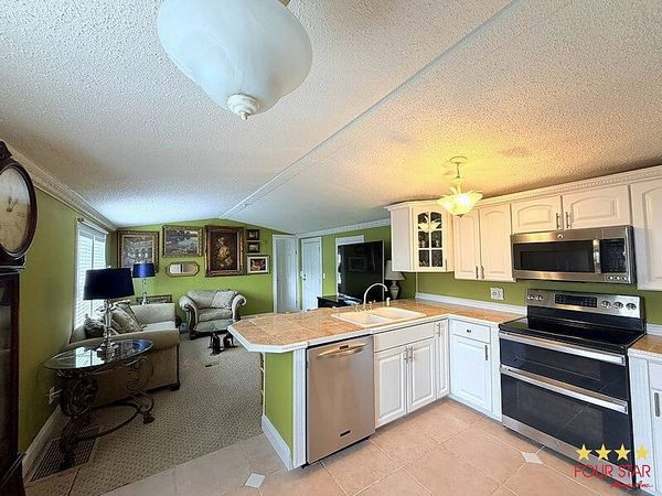 528 Sandy Palm Dr, Port Orange FL 32127
