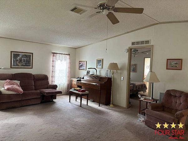 2098 Hollowridge Dr, Orange City FL 32763