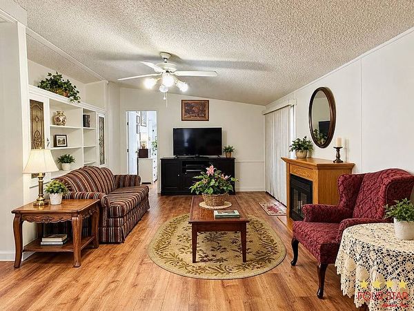 415 Bruce Ave, Wildwood FL 34785