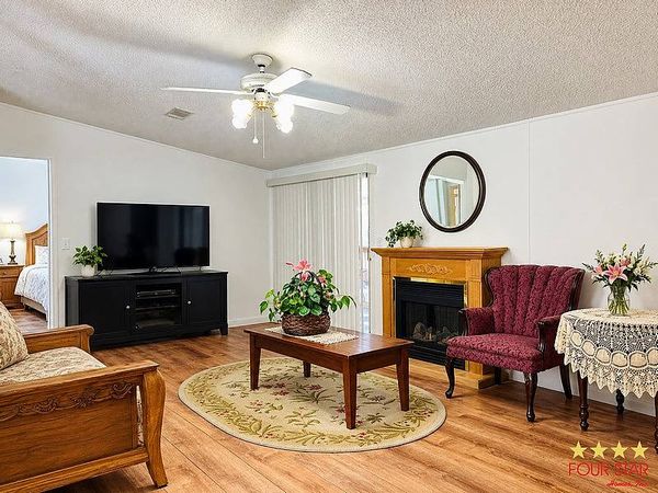 415 Bruce Ave, Wildwood FL 34785