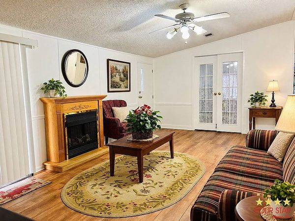 415 Bruce Ave, Wildwood FL 34785