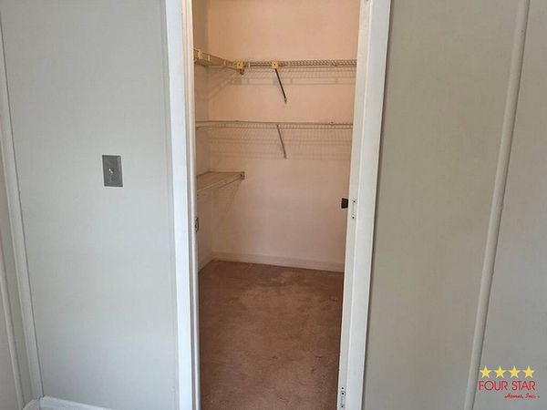 14237 Wingfoot Rd, Orlando FL 32826