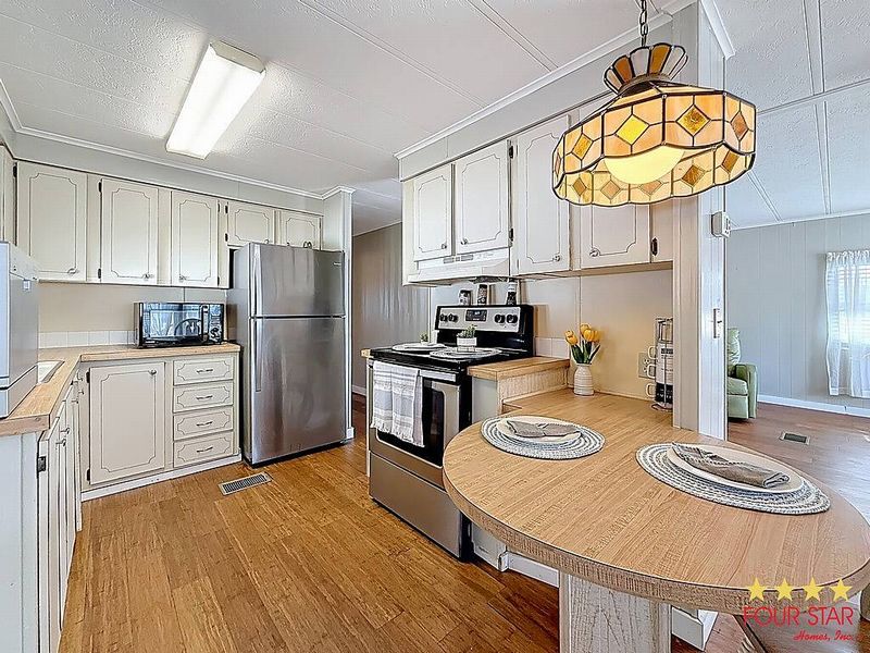 3390 Gandy Blvd. N, St. Petersburg FL – photo 2