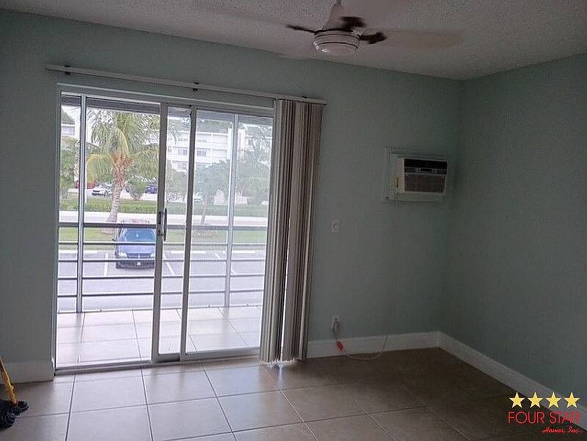 130 Lyndhurst, Deerfield Beach FL – photo 6