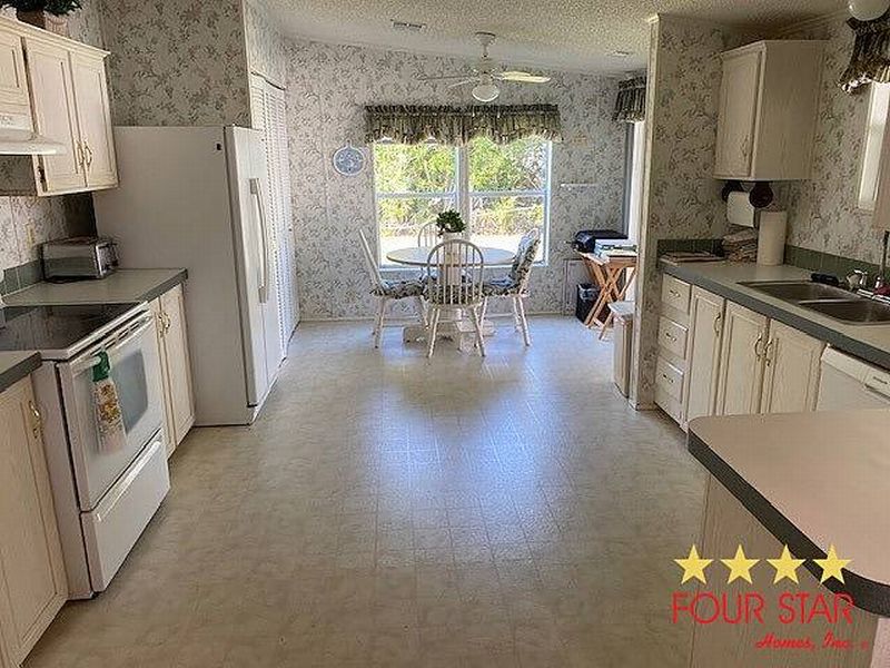 587 Johnathan Cay, Vero Beach FL – photo 4