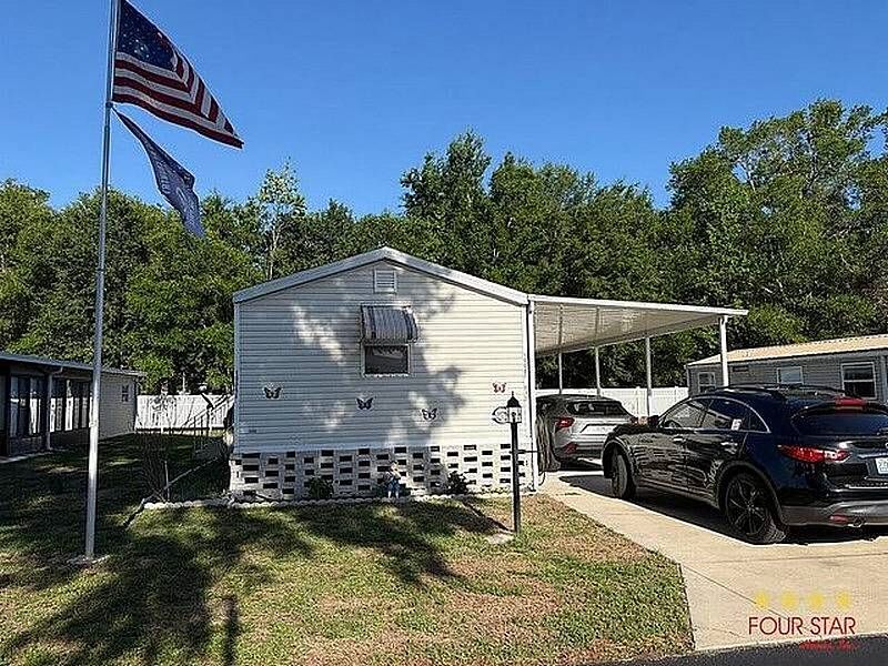 10081 South East 22nd Terrace, Webster FL – photo 1