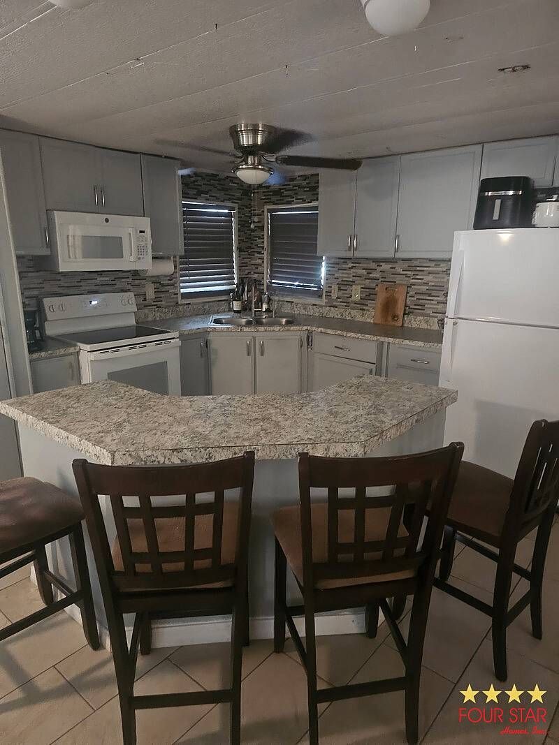 2479 Greenhedge Drive, Orange City FL – photo 7