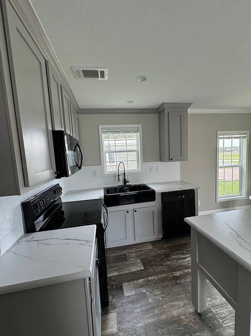 14330 United States 441, Summerfield FL – photo 8