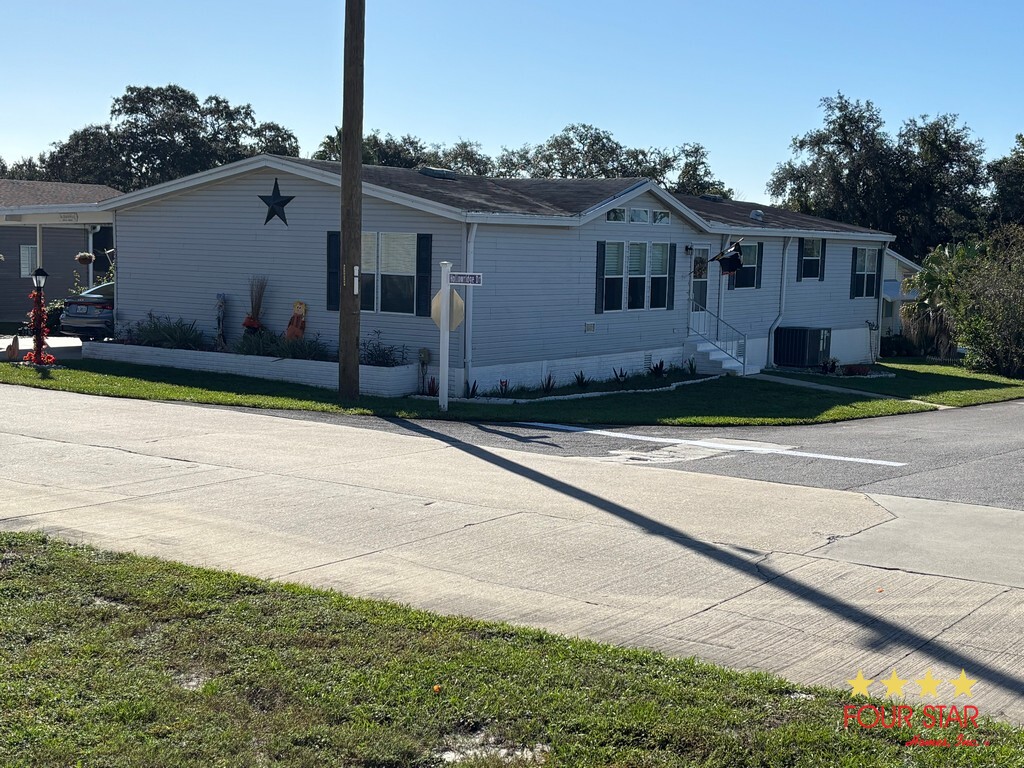 2210 Hollowridge Drive, Orange City FL – photo 3