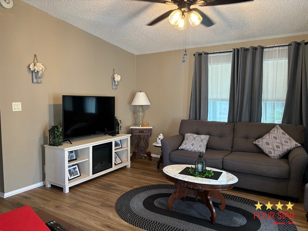 2210 Hollowridge Drive, Orange City FL – photo 6