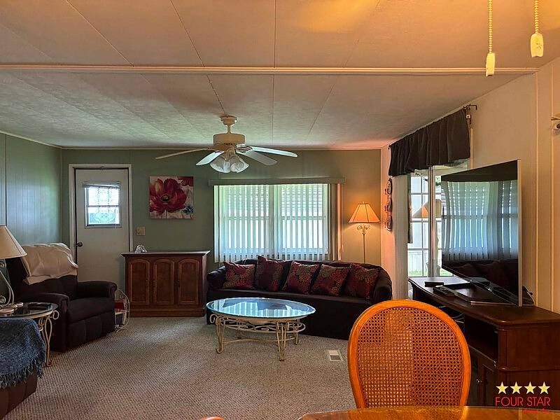 35 Cocos Plumosa Drive, Eustis FL – photo 7