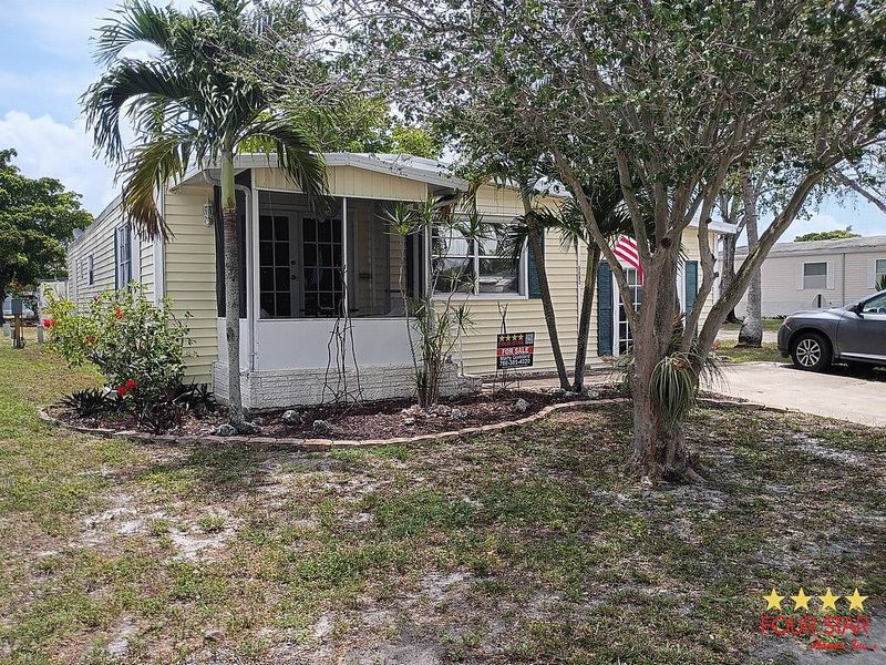5002 NW 2nd Avenue, Pompano Beach FL – photo 1