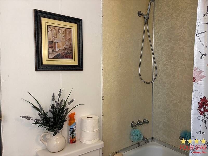1800 E Graves Avenue, Orange City FL – photo 18