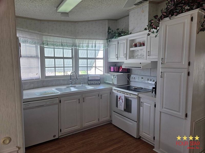 4706 11th St Ct E, Bradenton FL – photo 2