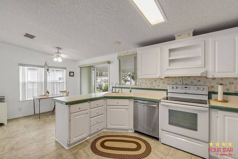 122 La Colina, Edgewater FL – photo 7