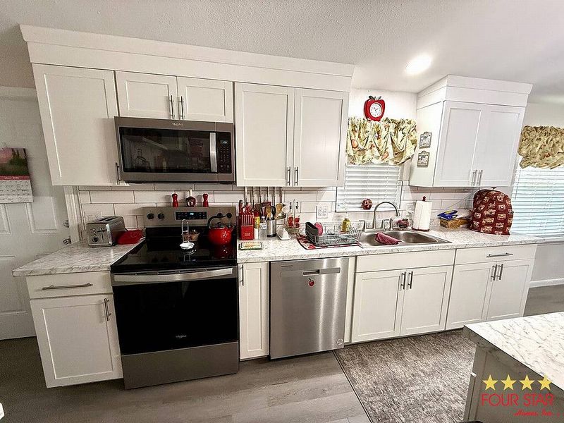 823 Water Ridge Drive, DeBary FL – photo 4