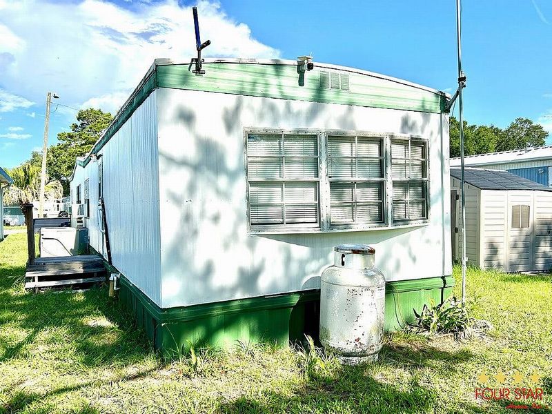 822 Huron St, Wildwood FL – photo 13
