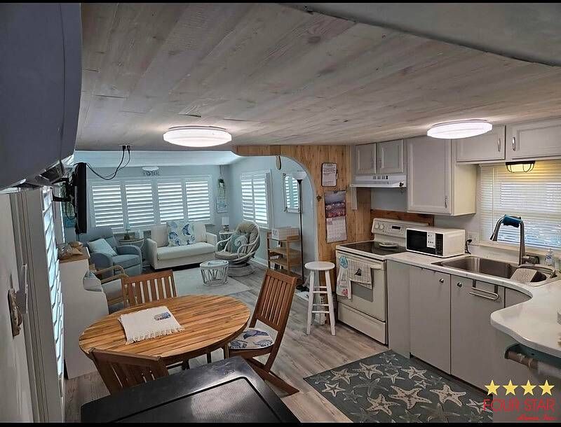 520 S Daytona Ave, Flagler Beach FL – photo 10