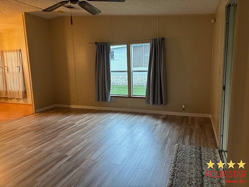 581 Pineview Dr, Orange City FL – photo 7