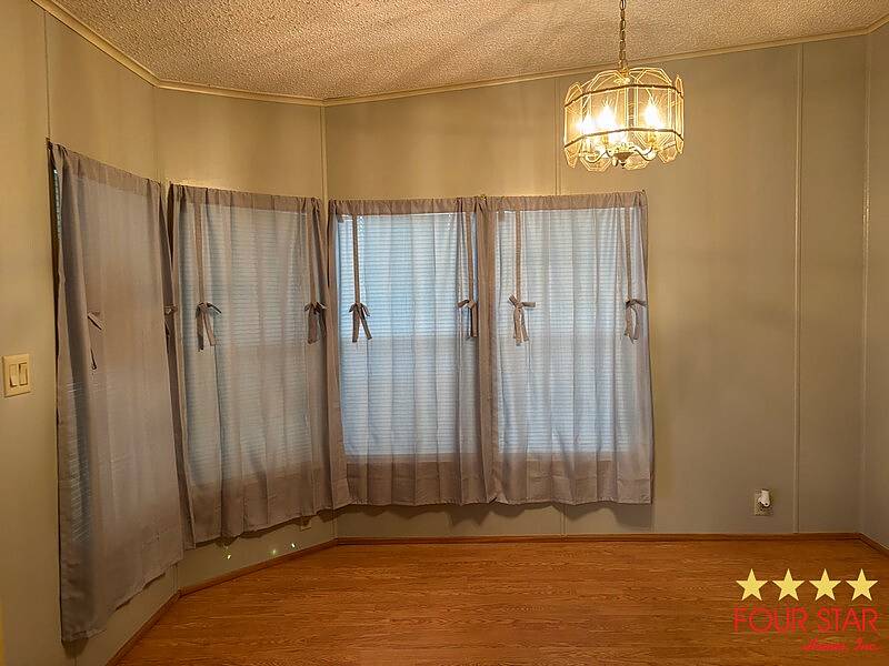 581 Pineview Dr, Orange City FL – photo 8