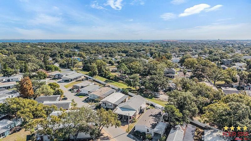 3724 Winward Lakes Drive, Tampa FL – photo 24