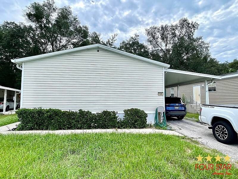 105 Hillsborough Dr, Sorrento FL – photo 1
